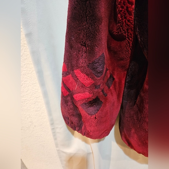 Scarlet Sheared Beaver Fur Jacket - Picture 3 of 6